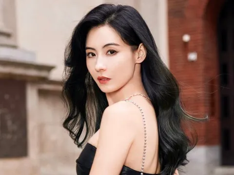 Nữ diễn viên đình đám của showbiz bất ngờ tiết lộ mắc bệnh lạ, cứ đếm số là bắt đầu sợ hãi
