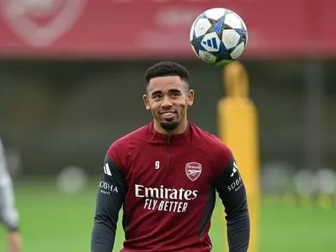 Arsenal bất ngờ bổ sung thêm một cầu thủ vào đội hình dự Champions League
