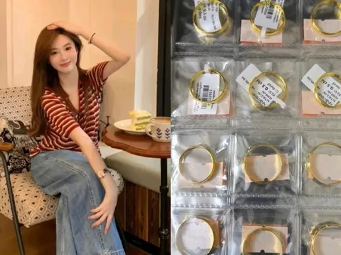 12 chiếc nhẫn vàng chốt sổ 2025 của cô gái Hà Nội