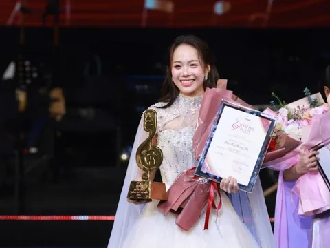 Điều ít biết về nữ sinh Học viện Âm nhạc vừa giành Quán quân Tiếng hát Hà Nội