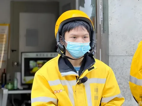 Phát hiện một thanh niên 25 tuổi làm shipper nhưng lương tháng 86 triệu đồng, có 4 tỷ trong tài khoản tiết kiệm