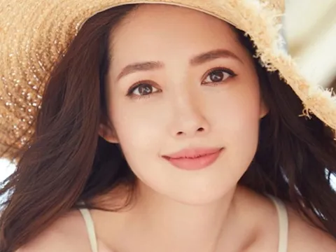 Hôn nhân kỳ lạ của con trai ông trùm giới giải trí