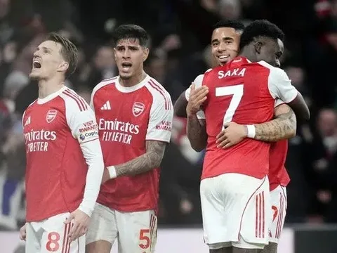 Vị cứu tinh của Arsenal trong chiến thắng đầy may mắn trước Wolves