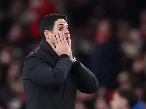 Arsenal nhận cảnh báo sau chiến thắng của Man City