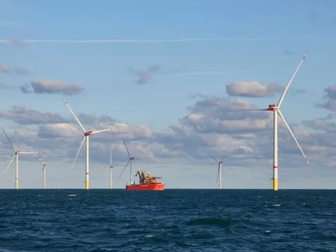 Trang trại điện gió ngoài khơi 960 MW đạt cột mốc quan trọng