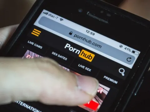 200 triệu bí mật thầm kín nhất của nhiều người sắp bị tung ra?