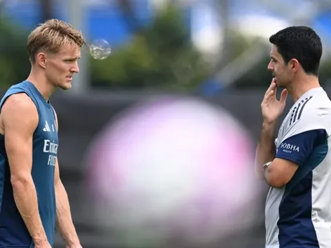 Sốc: Đội trưởng của Arsenal "phản bội" HLV Arteta