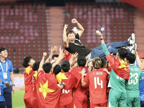 Báo chí quốc tế dành "lời khen có cánh" cho U22 Việt Nam, chế giễu đội Thái Lan