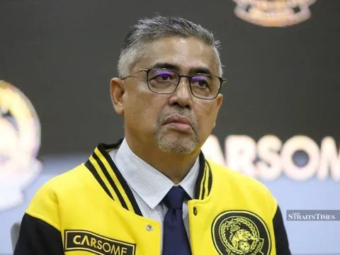 Người đứng sau "vụ bê bối nhập tịch" của Malaysia lộ diện