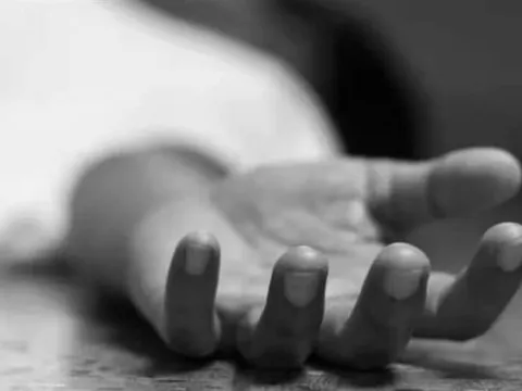 Người đàn ông tử vong vì thói quen uống nước theo cách "lạ đời" 10 năm không bỏ