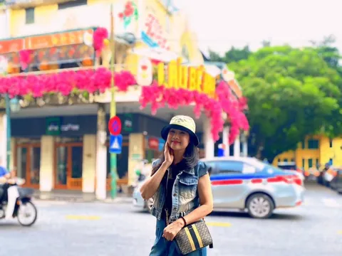 Nữ NSND U60 trẻ đẹp như 30, hôn nhân viên mãn bên chồng đại gia hơn 15 tuổi