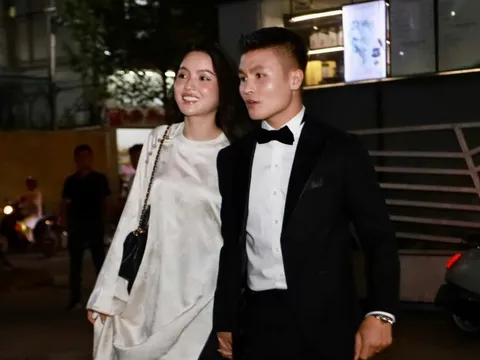 Quang Hải tay trong tay Chu Thanh Huyền, Hoàng Đức bảnh bao tại thảm đỏ Gala trao giải Quả bóng vàng Việt Nam 2025