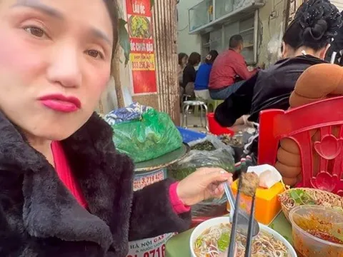 Nữ NSƯT miền Nam lần đầu làm một việc tại Hà Nội sau 30 năm