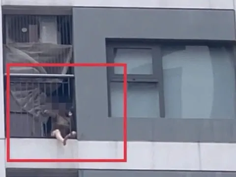 Bức ảnh chụp lô gia căn hộ chung cư khiến nhiều người giật mình thắc mắc: Sao có thể như vậy?