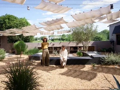 Hai người phụ nữ 40 bỏ phố về quê: Chi 400 triệu cải tạo nhà cũ, tạo mô hình sống - làm - nghỉ bền vững và tự chủ tài chính