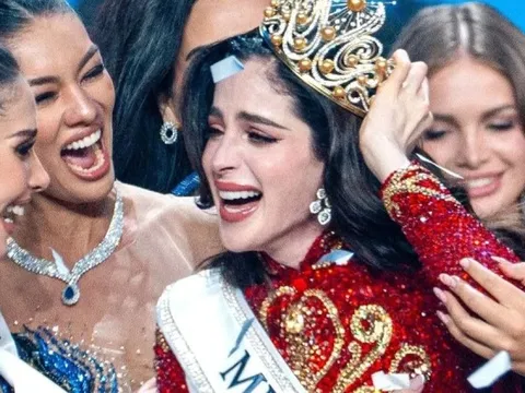 Nữ tỷ phú giàu nhất thế giới muốn mua Hoa hậu Hoàn vũ