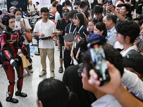 Gay cấn cuộc đua AI