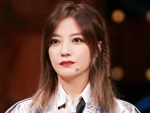 Triệu Vy hết bị cấm sóng