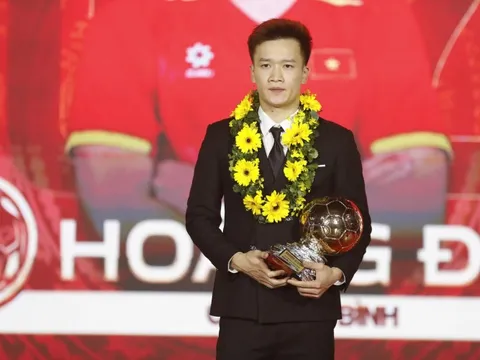 Hoàng Đức đoạt cú đúp danh hiệu ở Giải thưởng Quả bóng vàng Việt Nam 2025