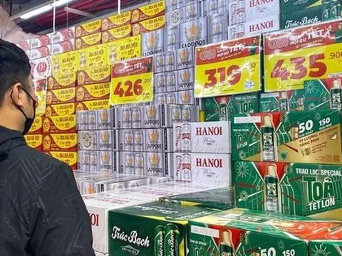 Bia Tết giảm giá sớm, ế khách dù bốc thăm tặng tiền, vé xem Word Cup 2026