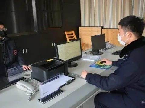 Cố tình để bị lừa chuyển khoản 750 triệu đồng 3 lần liên tiếp rồi báo cảnh sát, người đàn ông được khen thông minh