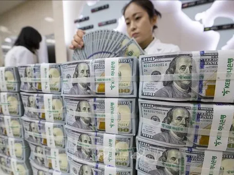 Bản tin tổng hợp: Tỷ giá USD/VND, giá xăng dầu, lãi suất ngân hàng ngày 5/1