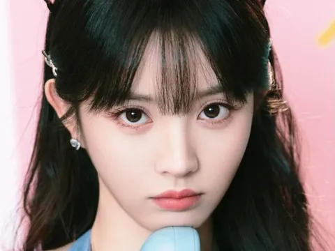 Nữ thần vượt qua Lưu Diệc Phi