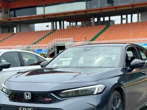 Nguồn cung dư thừa, cuộc đua giảm giá ô tô tiếp tục kéo dài?