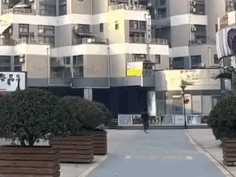 1,4 tỷ dân Trung Quốc "đau mắt" khi nhìn cảnh tượng này