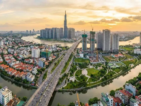 "Xung đột giữa Luật Giá và Luật Đất đai và rủi ro cho người thực thi”