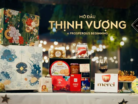 Mở đầu thịnh vượng: Nghệ thuật trao quà và bàn tiệc lễ hội tại Annam Gourmet